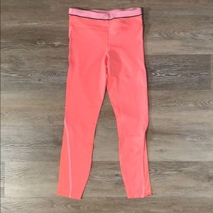 Lululemon cropped workout pants